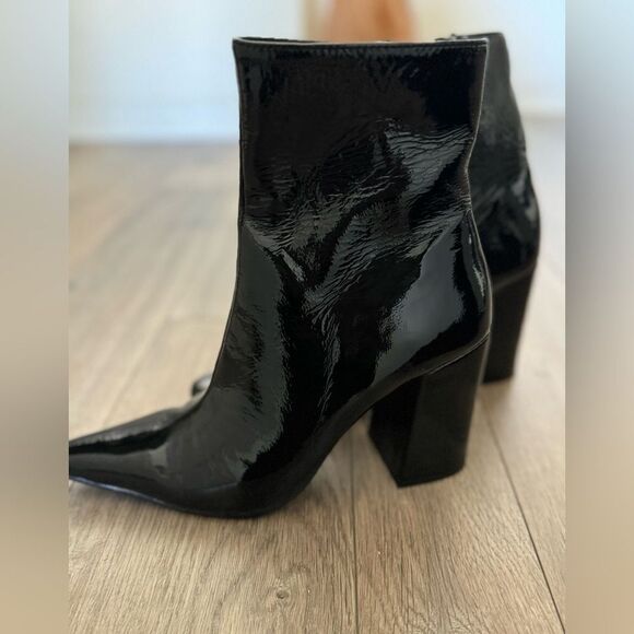 Steve Madden Women's Lynden Ankle Boot size 6.5 - Picture 3 of 4